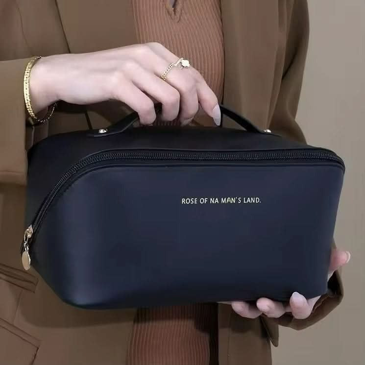 Large Capacity Travel Cosmetic Bag leather material durable